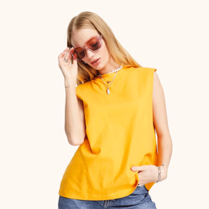 优雅蕾丝边透视性感上衣女性魅力